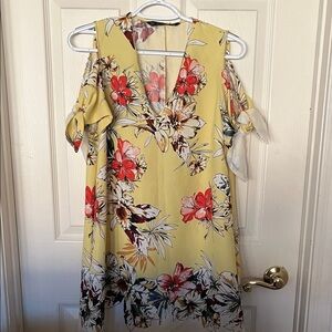 Zara Basic Collection Yellow and Red Floral Cold shoulder Mini Dress Pockets Med